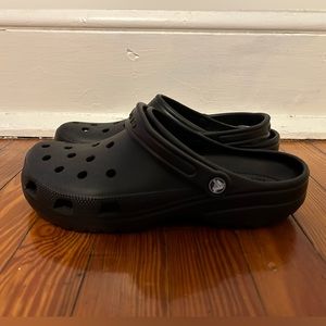 Black Crocs